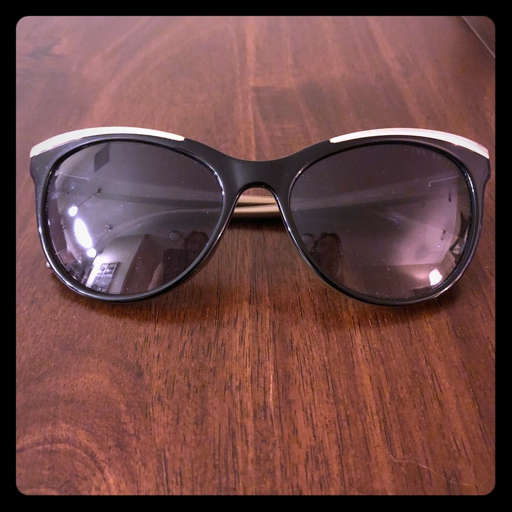 NWOT NEVER WORN Ted Baker Sunnies